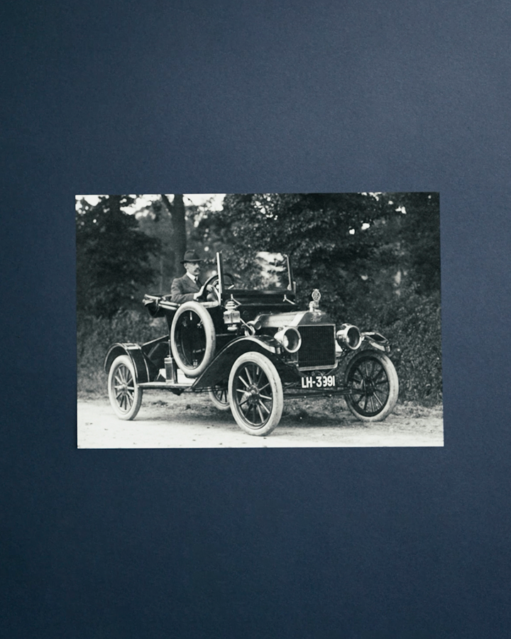 dunhill-heritage-in-motion-century-leather